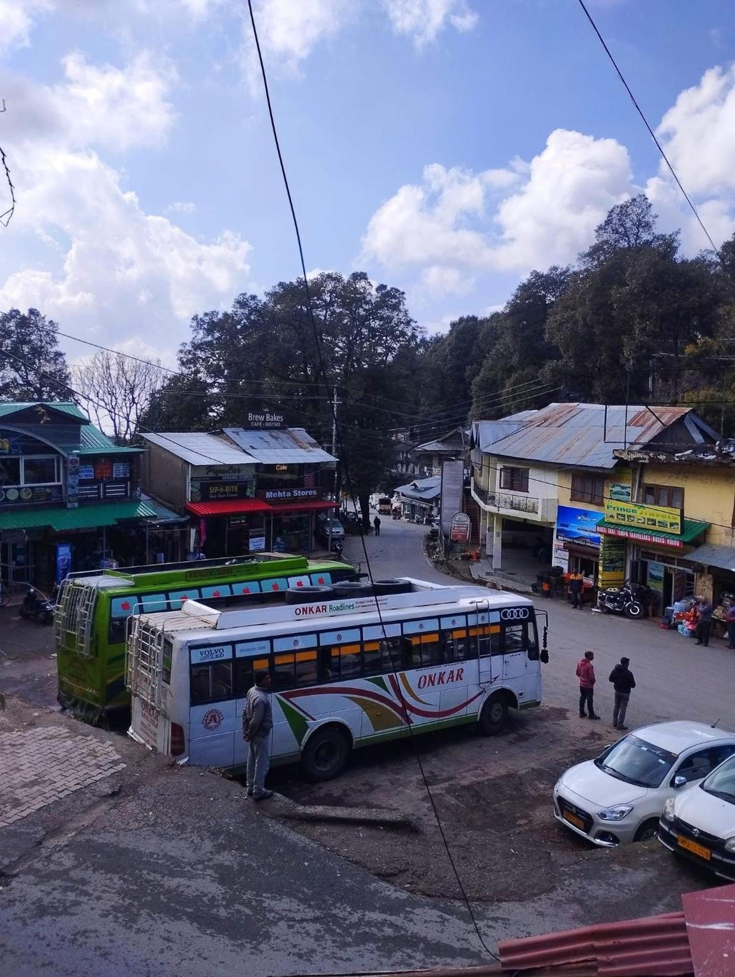 Aditya Homestay Dalhousie Bagian luar foto