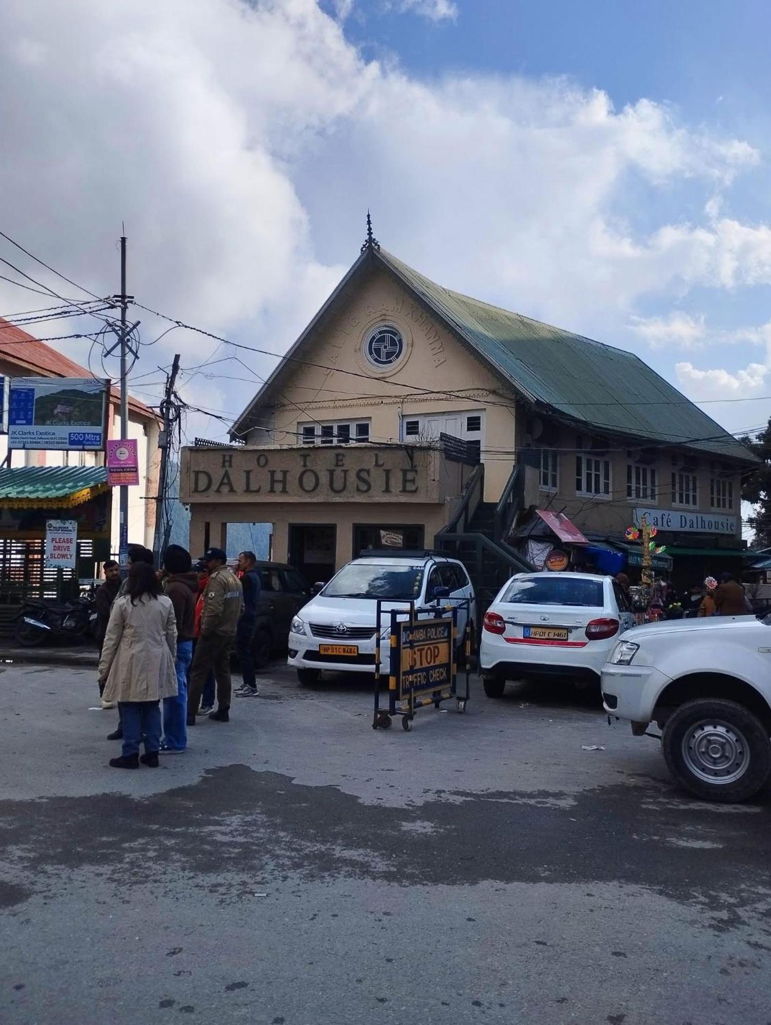 Aditya Homestay Dalhousie Bagian luar foto