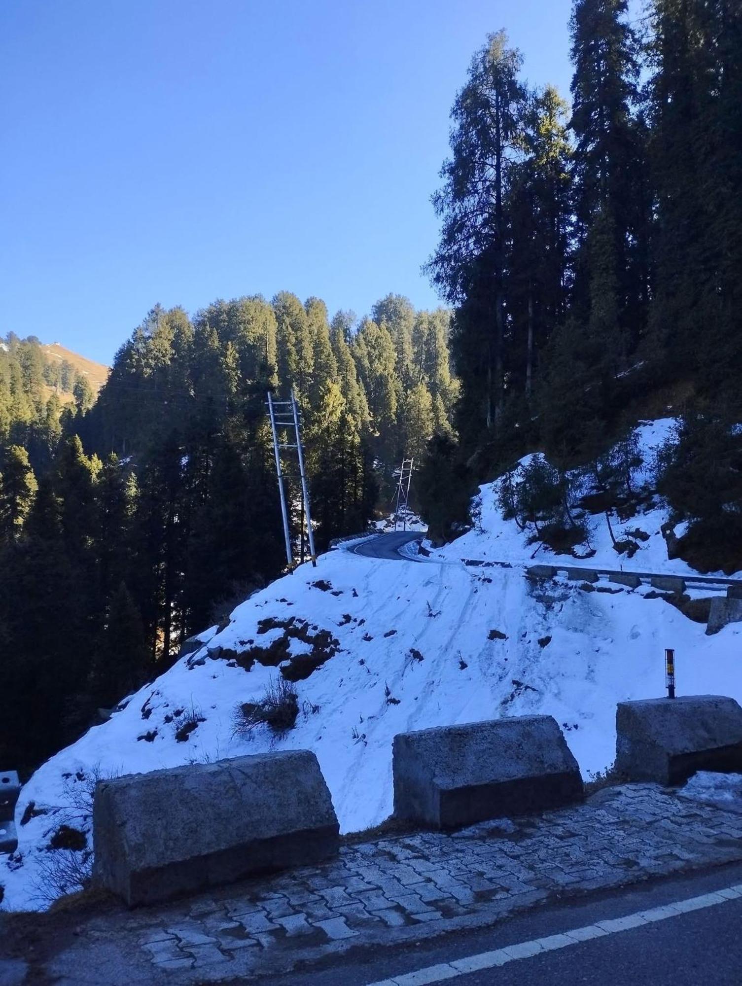 Aditya Homestay Dalhousie Bagian luar foto