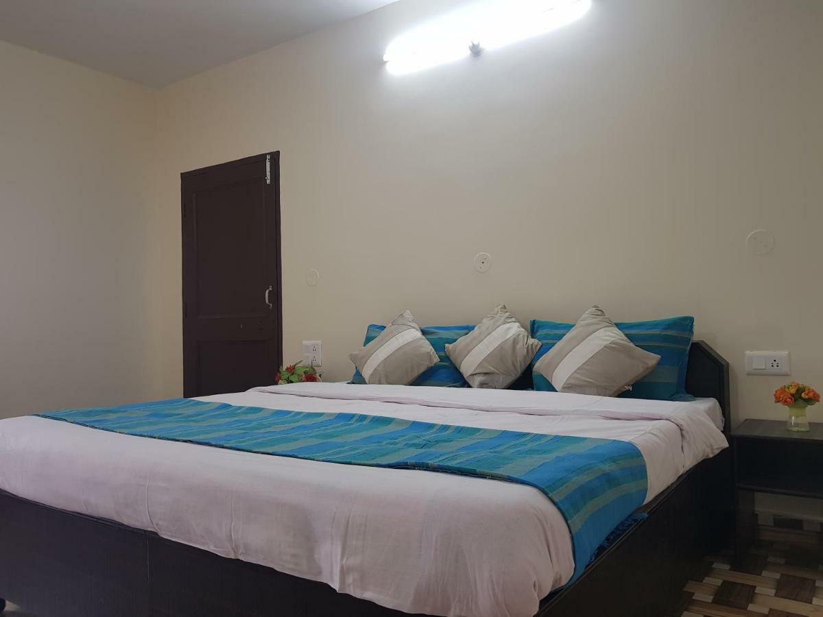 Aditya Homestay Dalhousie Bagian luar foto